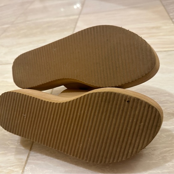 Tony Bianco Erin Sandal in Beech Sheep Nappa Size 6 LIKE NEW - Picture 6 of 6